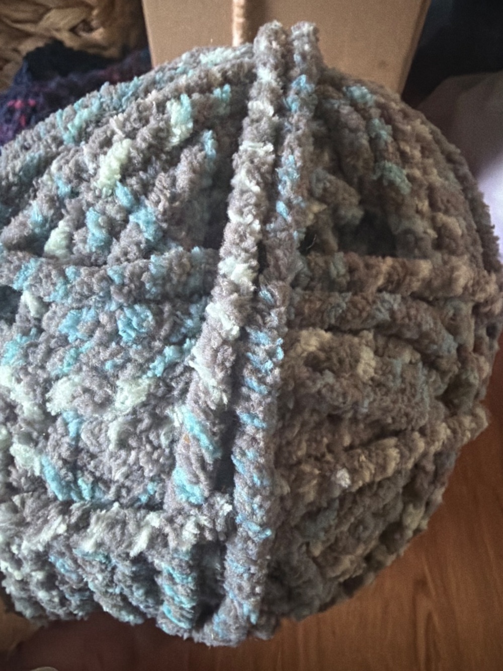 Yarn 🧶 - Picture 2 of 3